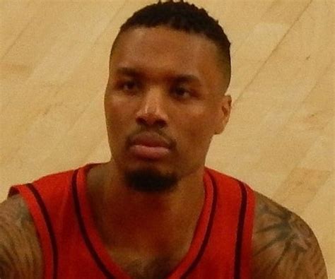 Damian Lillard Biography - Facts, Childhood, Family Life & Achievements