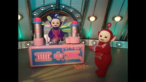 Watch Classic Teletubbies Season 5 Episode 15 : The Tubby Custard Fun ...