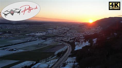 Hoch Ber Der A Faszinierender Timelapse Drohnenflug W Hrend Des