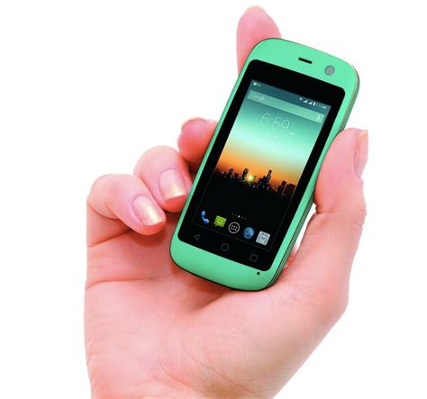 Voici Le Plus Petit Smartphone Android Du Moment Frandroid