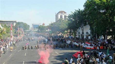 Sejarah Hari Pahlawan Mengenang Pertempuran November Di