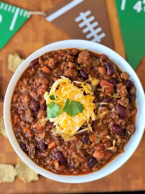 Award Winning Super Bowl Chili - The Good Wives Blog