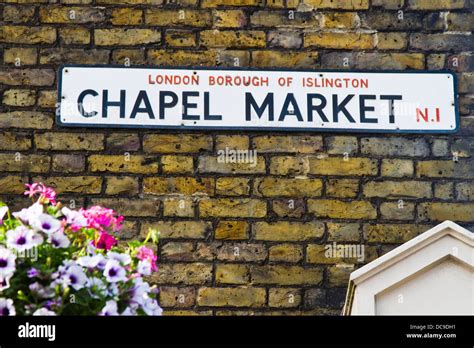 Chapel Market Islington Hi Res Stock Photography And Images Alamy