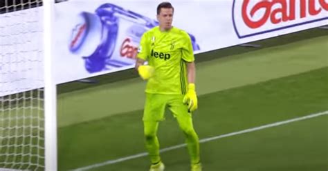 Szczesny Juve Prove Di Rinnovo Il Portiere Ha Ancora Un Solo Anno