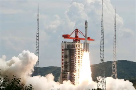 China Launches First Satellites For Thousand Sails Megaconstellation