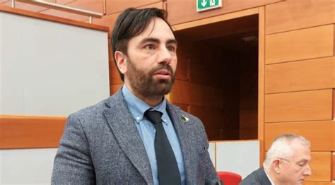 Occhi Lega Nuovi Metodi Per Ridurre Le Aggressioni Dei Lupi