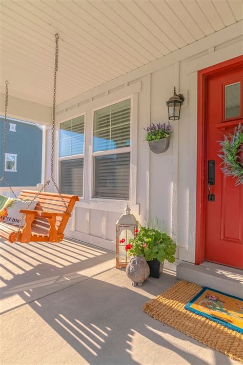 Fabulous Farmhouse Porch Swing Diy Projects Pickled Barrel