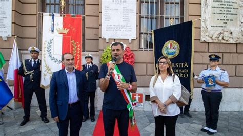 Strage Di Bologna Bari Ricorda Le Sue Sette Vittime Decaro Credo Ci