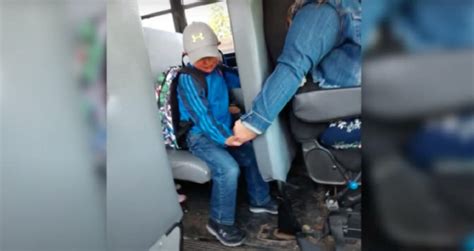 Une Conductrice De Bus Ne Pensait Pas Que La Photo La Montrant En Train