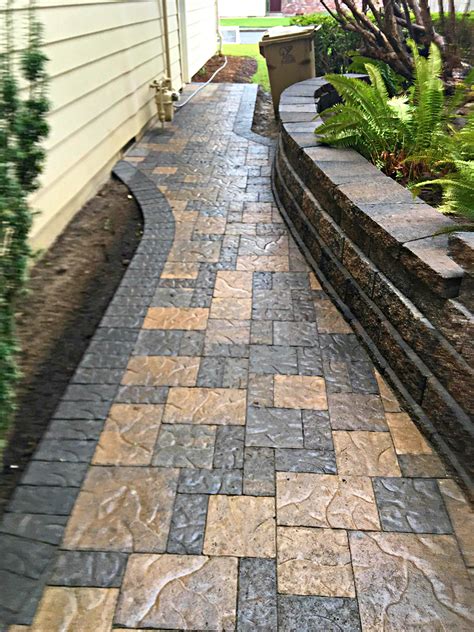 Paver Stone Walkways - Vulcan Design & Construction