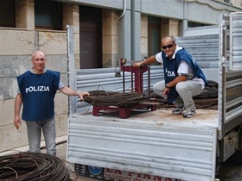 Salemi Polizia Sequestra Una Tonnellata Di Cavi Di Rame Rubati Dagli