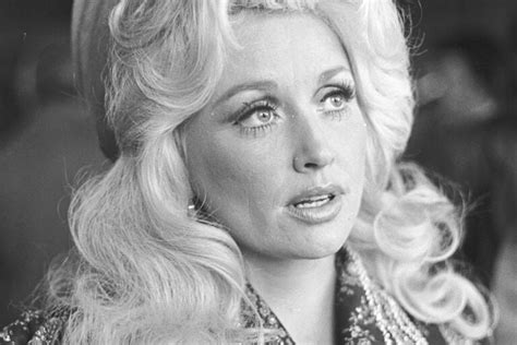 Fascinating Facts About Dolly Parton The Queen Of Country