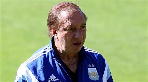 Carlos Bilardo festejó el título de Estudiantes pero hizo una