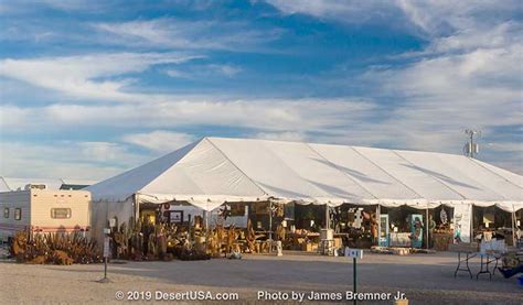 Quartzsite, Arizona - Rock and Gem Show Events Calendar 2019 - Swap Meet - DesertUSA