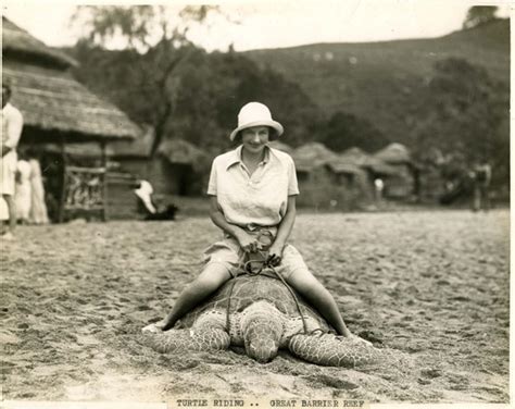 The Controversial 1930s Sport Of Turtle Riding We Heart Vintage Blog