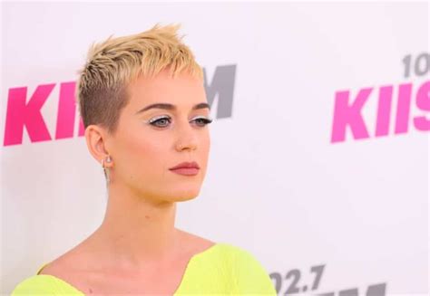 18 Katy Perry Hairstyles Inspiration To Copy This Year Haircuts