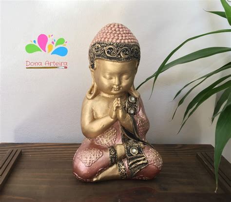 Buda sidarta infantil posição anjali mudra 23 cm rosa e dourado