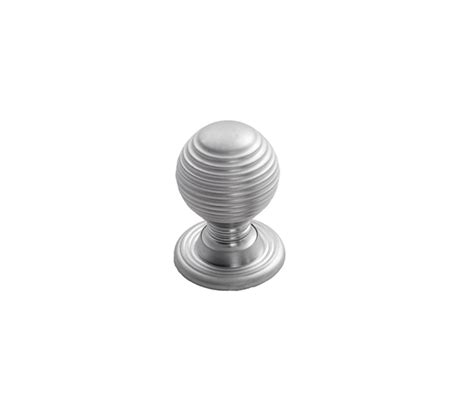 Fingertip Design M Sc Reeded Cabinet Knob Mm Satin Chrome