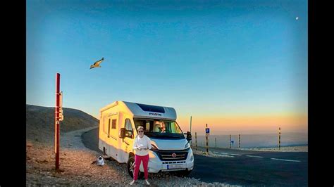 Mit Womo Zum Sonnenaufgang Auf Mont Ventoux Provence Mit Hund Bryan