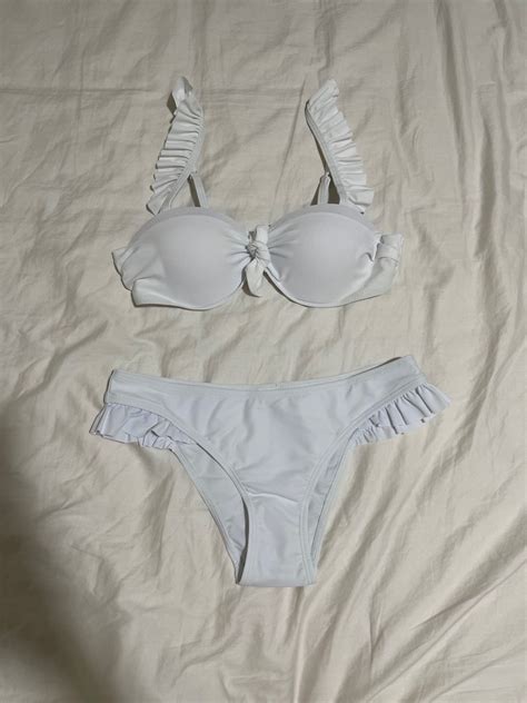 White Ruffled Bikini Pair Women S Fashion Swimwear Bikinis Swimsuits On Carousell