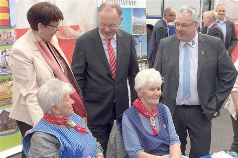 Stefan Weil Empfing Krummh Rner In Berlin Ostfriesen Zeitung