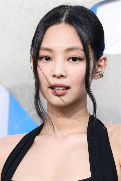 Jennie Jennie Kim Of Blackpink Arrives At The Mtv Video Music