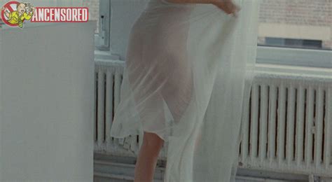 Naked Saffron Burrows In The Guitar