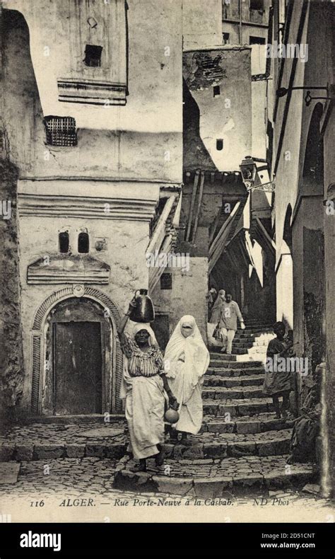 La porte neuve a alger Banque de photographies et dimages à haute