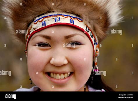 Yupik people hi-res stock photography and images - Alamy