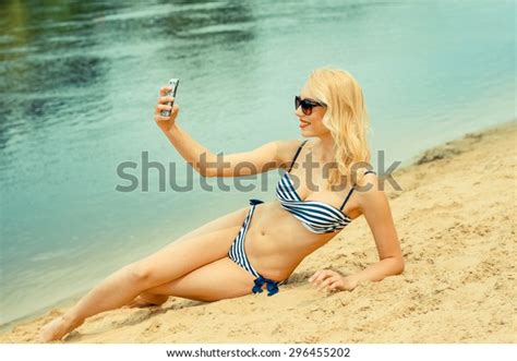 Beautiful Blonde Girl Bikini On Beach 스톡 사진 296455202 Shutterstock