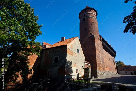 XIV wieczny gotycki zamek Jego najsławniejszym lokatorem był Mikołaj