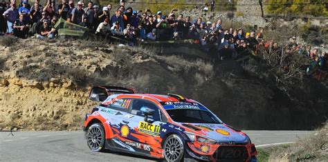 Neuville Toma El Mando En Salou