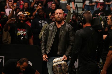 Jon Moxley Explains Why He Re Signed With Aew Cageside Seats