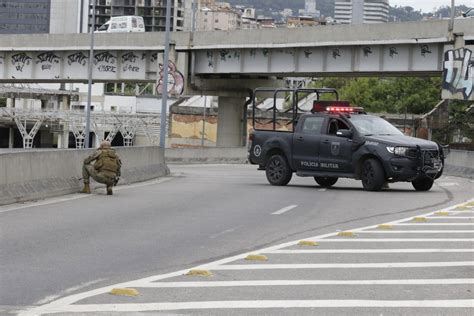 Baleado em sequestro de ônibus na Rodoviária do Rio não deve passar por