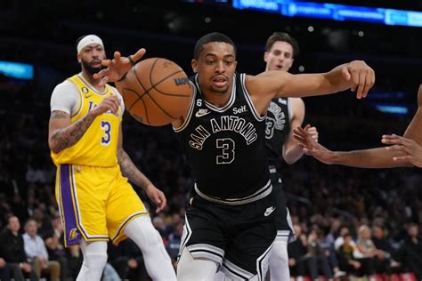 Game Preview San Antonio Spurs Vs Los Angeles Lakers Pounding The Rock