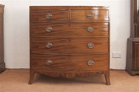 Good George Iii Mahogany Bow Fronted Chest Of Drawers