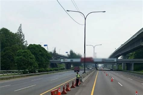 Contraflow Di Tol Jakarta Cikampek Dihentikan Karena Arus Lalu Lintas