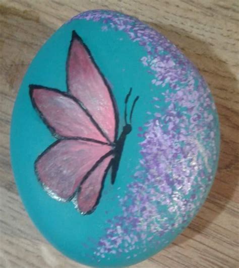 Butterfly painted rock | Painted rocks, Rock painting designs, Rock painting art