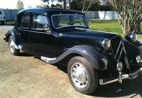 Location Citroën Traction 11B 1951 1951 Noir Montreuil le Gast