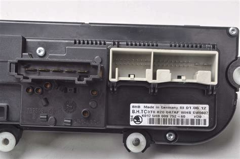 SKODA OCTAVIA II PANEL KLIMATYZACJI 3T0820047AF Shrot Pl