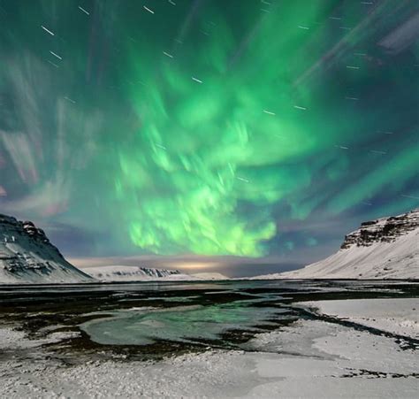 Stunning Aurora Timelapse from Iceland, December 2014 - Universe Today