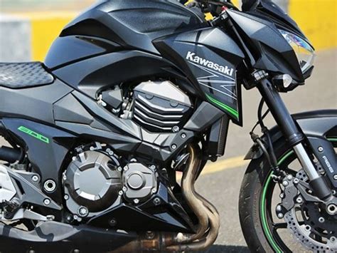 Kawasaki Z800: Review - ZigWheels