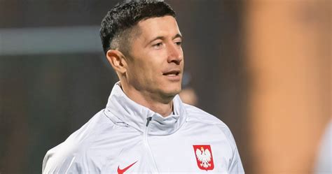 Robert Lewandowski Zawieszony Na Trzy Spotkania To Efekt Niesportowego