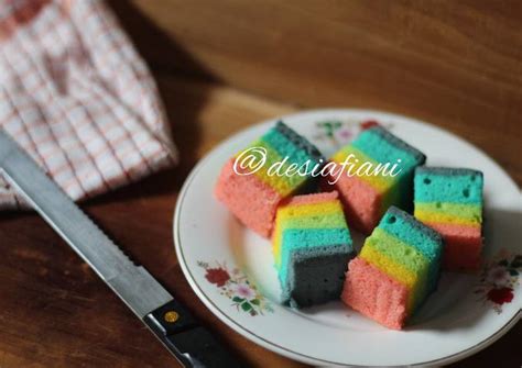 Resep Bolu Kukus Pelangi Oleh Desi Afiani Cookpad