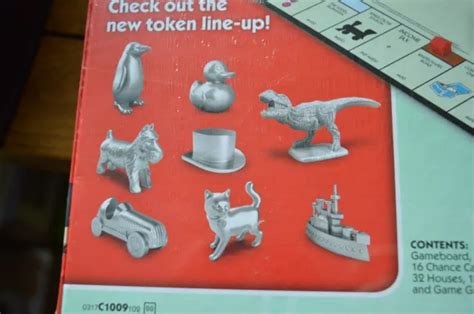 HASBRO MONOPOLY WITH New Token Line Up Board Game EUR 15 18 PicClick DE