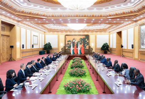 Xi Jinping Meets With Burundian President Evariste Ndayishimiye