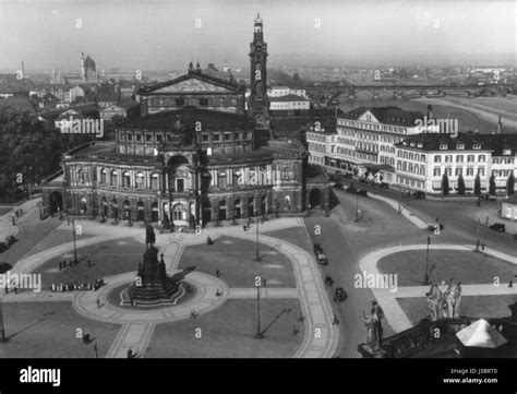 Dresden Semperoper Heizkraftwerk Hotel Bellevue Theaterplatz