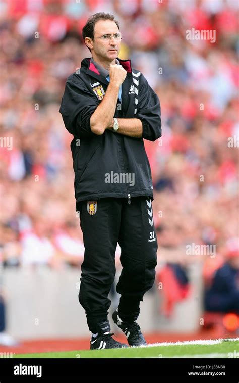 MARTIN O'NEILL ASTON VILLA FC MANAGER EMIRATES STADIUM ARSENAL LONDON ...