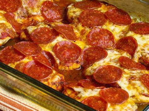 Low-Carb Pepperoni Pizza Chicken Recipe and Nutrition - Eat This Much