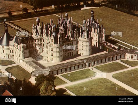 Chambord castle aerial view hi-res stock photography and images - Alamy